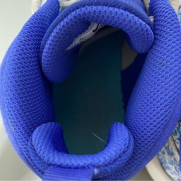 Nike Team Hustle D9 Digital Pixel Youth Athletic Shoes Basketball 7Y DC1983-001 - Picture 7 of 11